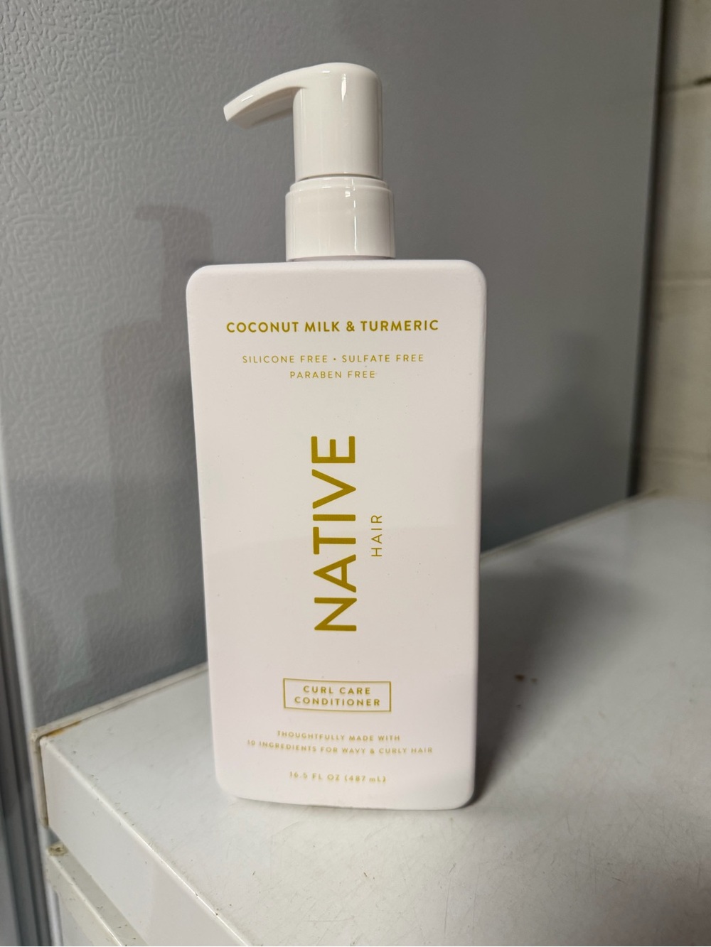 Native Curl Care Conditioner in White with Gold Accents